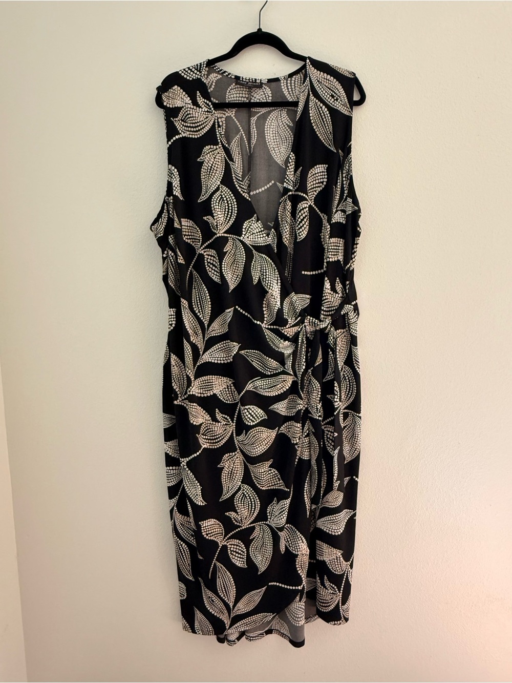 Lane Bryant Black Sleeveless Mock Wrap Dress  26/28